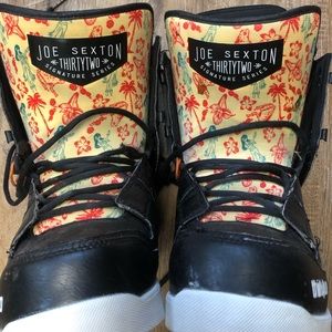 Thirty-Two Maven Snowboard Boot